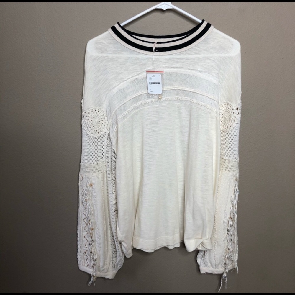 NWT FREE PEOPLE SWEATER